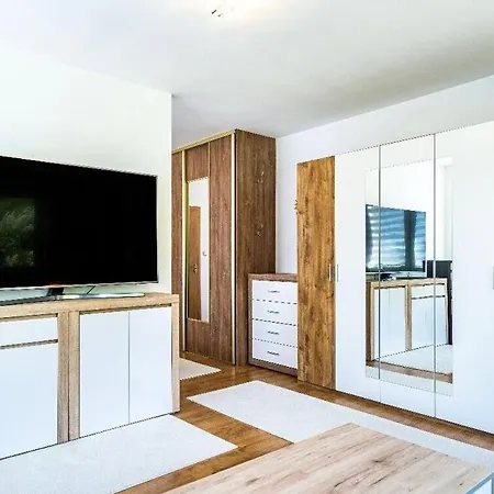 Luxtatras Apartment Velky Slavkov Exterior photo